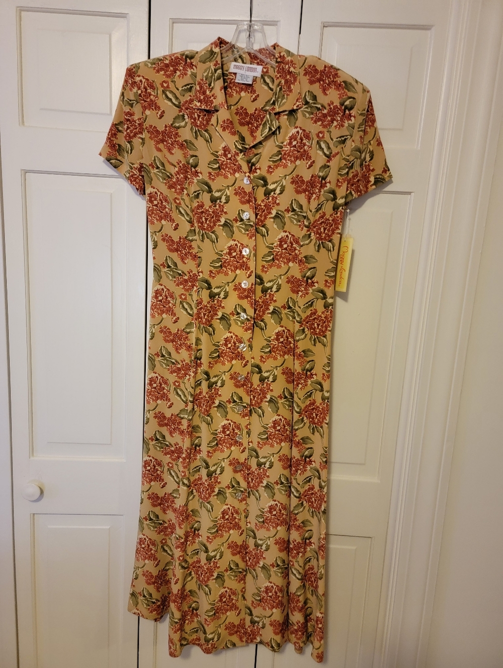 Maggy London Beige Maxi Dress with Rust Floral Print Size 12 100% Silk NWT